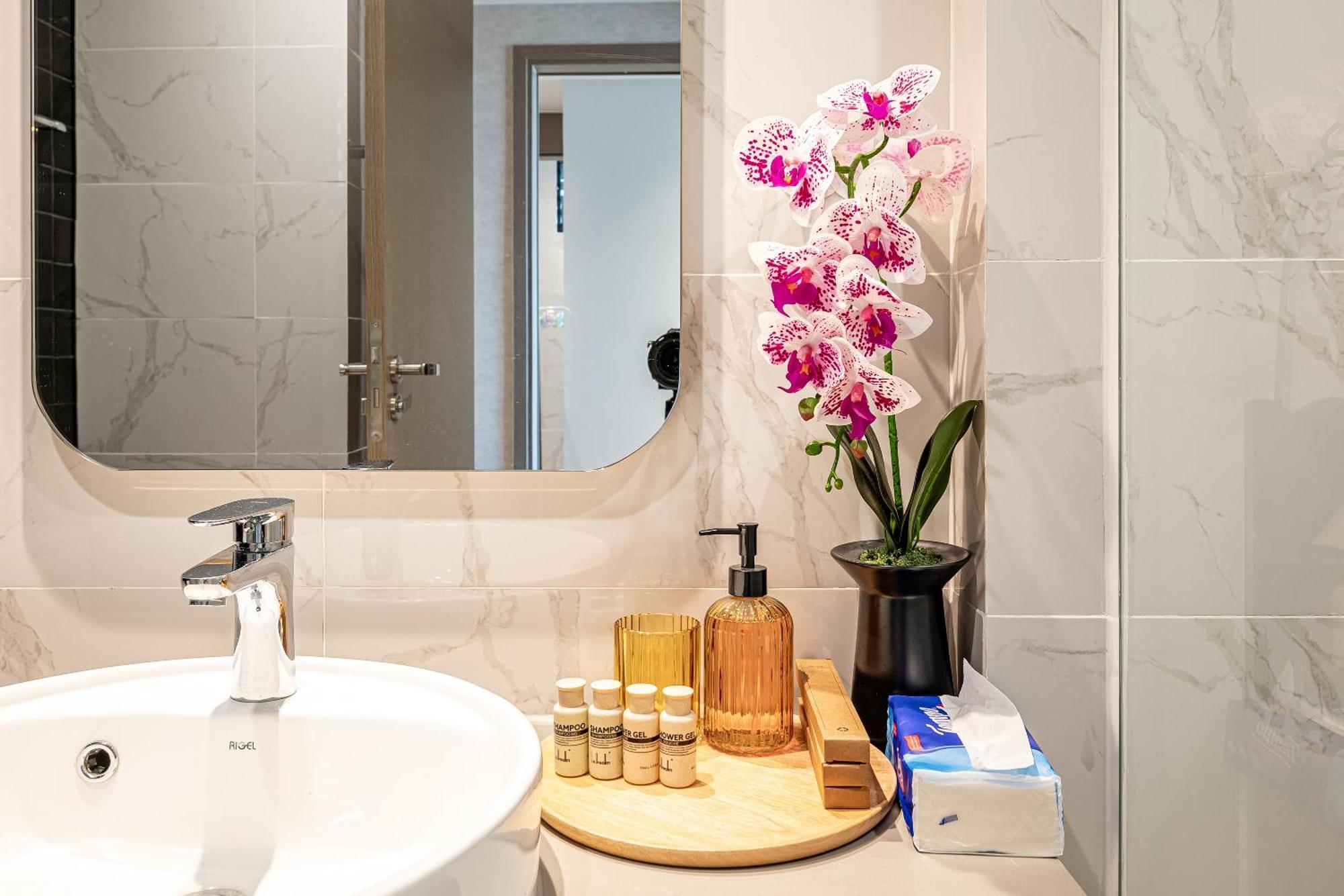 Zenity Luxury Apartment In District 1 Since 2024 Bandar Ho Chi Minh Luaran gambar